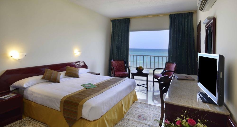 Resort Sur Beach Holiday Екстер'єр фото