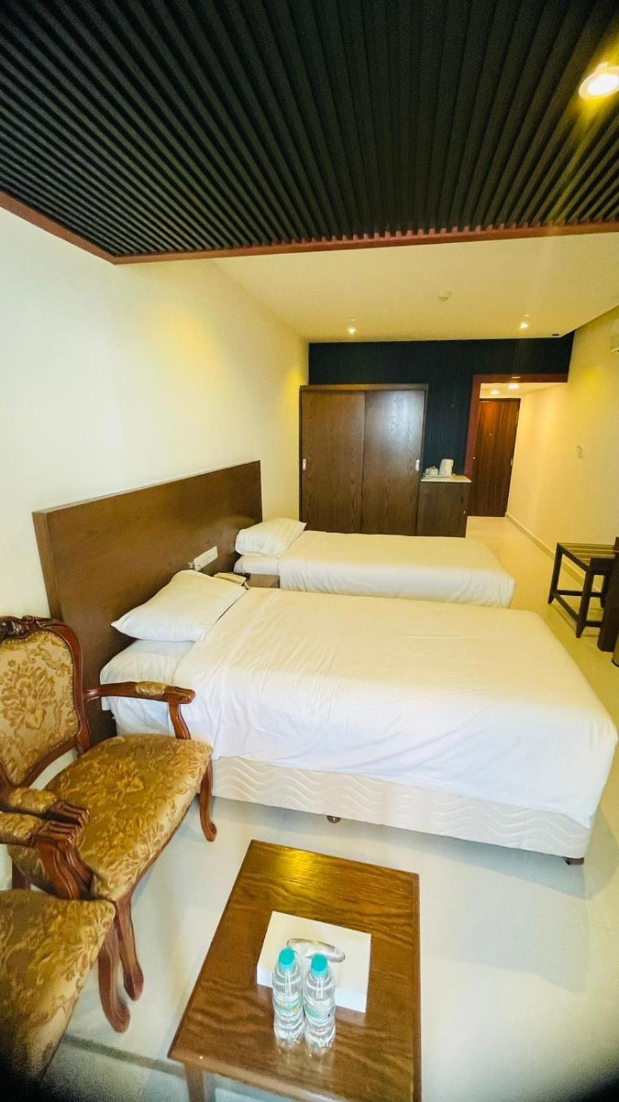 Resort Sur Beach Holiday Екстер'єр фото