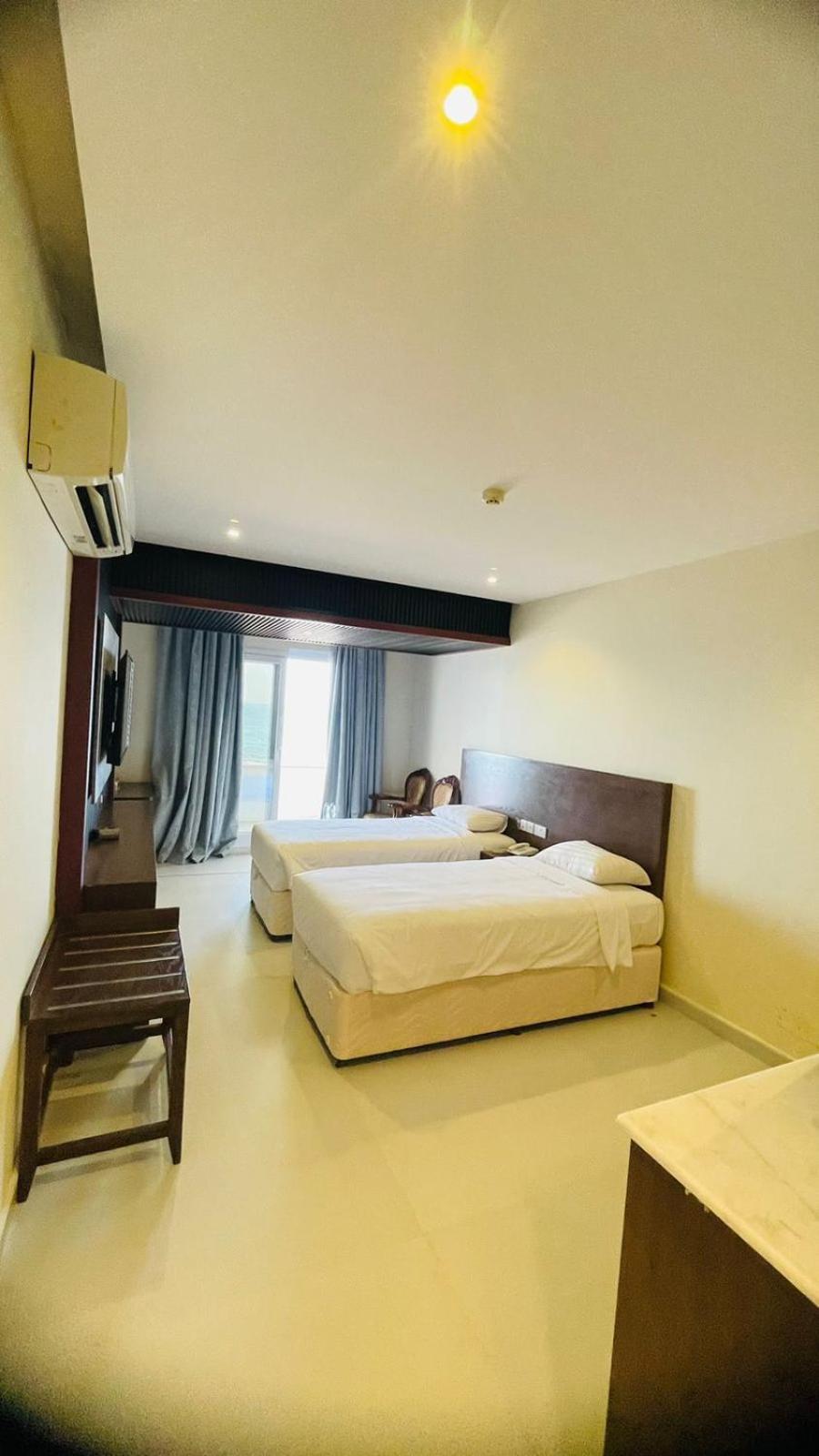 Resort Sur Beach Holiday Екстер'єр фото
