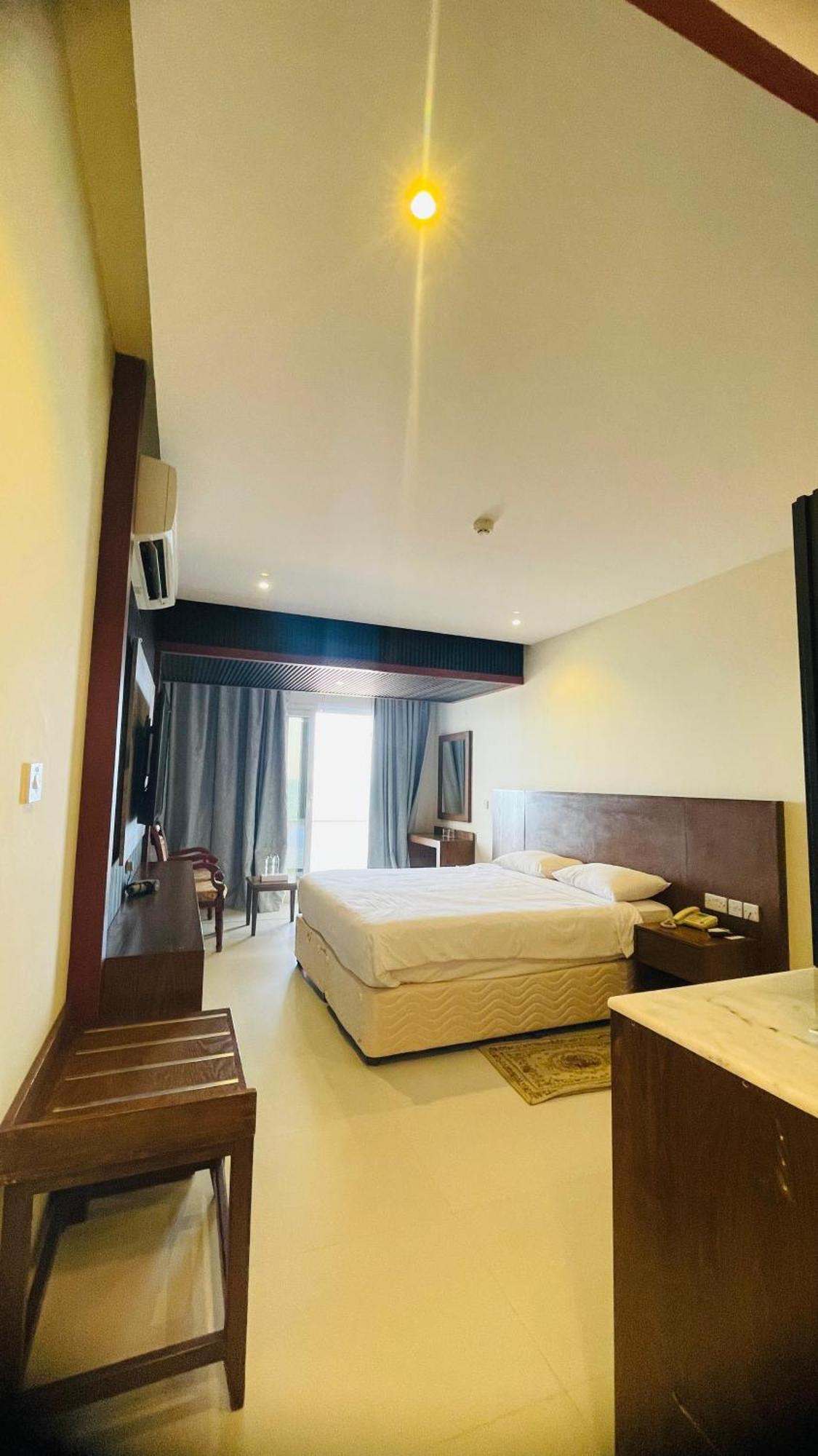 Resort Sur Beach Holiday Екстер'єр фото